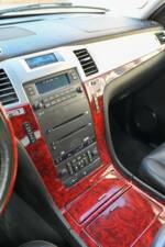 Immagine 16/16 di Cadillac Escalade (2012)