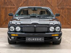 Bild 2/34 von Jaguar XJR 4.0 (2001)