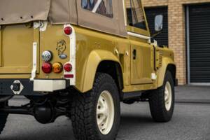 Image 11/39 of Land Rover Defender 90 Td5 (1998)