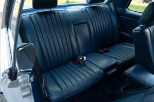 Image 8/62 of Mercedes-Benz 280 CE (1982)