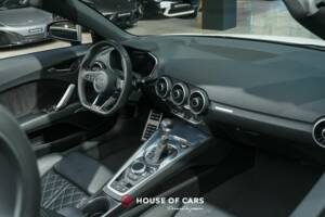 Image 18/25 of Audi TT 45 TFSI Quattro (2019)