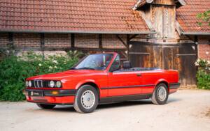 Immagine 4/33 di BMW 318i (1991)
