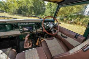 Bild 2/41 von Land Rover Defender 110 Td5 (2002)