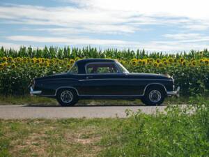 Imagen 5/43 de Mercedes-Benz 220 S (1957)