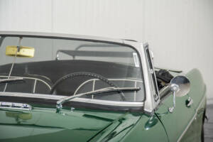 Image 21/50 of MG MGB (1964)