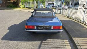 Afbeelding 4/34 van Mercedes-Benz 300 SL (1988)