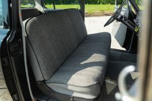 Image 33/50 of Dodge Coronet "Red Ram" (1953)