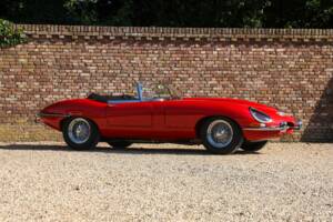 Image 27/50 de Jaguar Type E 3.8 (1964)