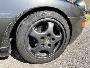 Image 26/73 de Porsche 968 (1992)