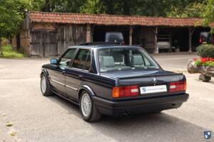 Image 3/82 of BMW 325ix (1989)