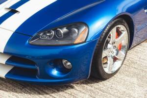 Afbeelding 32/50 van Dodge Viper SRT-10 Competition GT3 (2006)