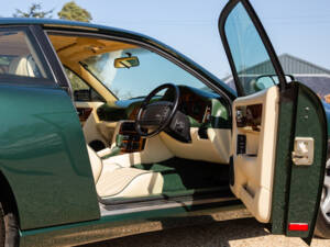 Imagen 59/80 de Aston Martin V8 Coupé (1996)