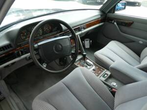 Image 8/22 of Mercedes-Benz 500 SEL Guard (1991)