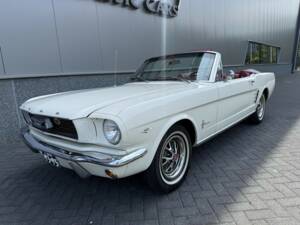 Image 6/50 de Ford Mustang 390 GTA (1966)