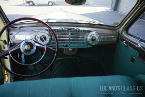 Image 29/50 of Lincoln Zephyr (1947)