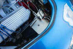 Image 63/68 of Shelby Cobra 289 (1966)