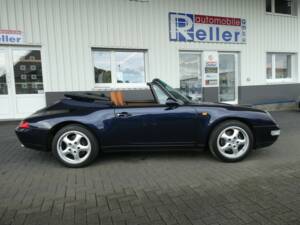 Image 8/29 of Porsche 911 Carrera (1995)