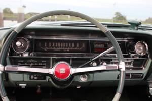 Image 17/29 of Cadillac 62 Convertible (1963)