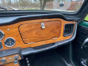 Image 37/66 of Triumph TR 4 (1964)
