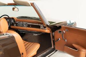 Image 21/30 of Mercedes-Benz 280 SL (1970)