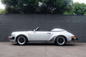 Image 20/68 of Porsche 911 Speedster 3.2 (1989)