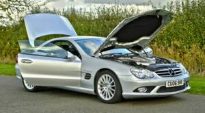 Image 28/50 of Mercedes-Benz SL 55 AMG (2006)