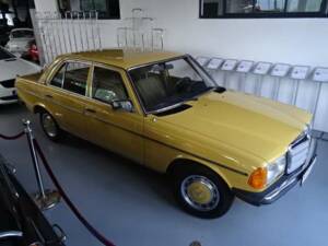 Afbeelding 8/23 van Mercedes-Benz 240 D (1979)