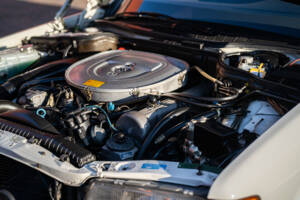 Image 9/44 de Mercedes-Benz 500 SEL (1984)