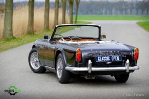 Image 31/37 of Triumph TR 4 (1965)
