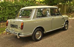 Image 12/50 of Riley Elf Mark I (1963)