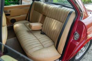 Image 27/50 of Jaguar XJ 6 4.2 (1981)
