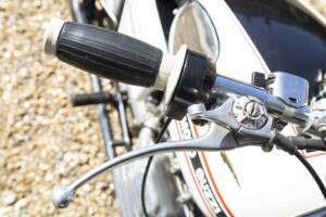 Image 30/36 of Moto Guzzi V 7 Special (1970)