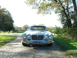 Image 44/60 of Jaguar XJ 6 4.2 (1972)