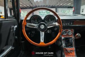 Image 16/25 of Alfa Romeo 1750 GT Veloce (1970)