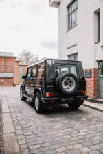 Bild 42/75 von Mercedes-Benz 300 GE (lang) (1990)
