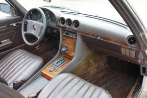 Afbeelding 21/50 van Mercedes-Benz 280 SL (1981)