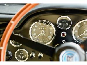 Image 15/44 of Aston Martin DB 5 (1964)