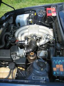 Bild 47/50 von BMW 325i (1989)