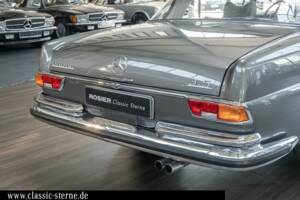 Bild 13/15 von Mercedes-Benz 280 SE 3,5 (1970)