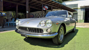 Imagen 6/66 de Ferrari 330 GT 2+2 (1964)