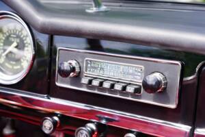 Image 9/10 of Alfa Romeo Giulia 1600 Spider (1962)