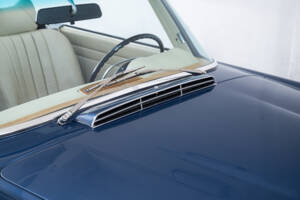 Image 29/38 of Mercedes-Benz 280 SL (1978)