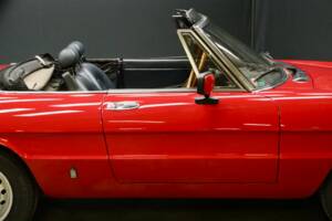 Afbeelding 39/50 van Alfa Romeo Spider Veloce 2000 (1982)