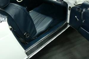 Immagine 26/50 di Mercedes-Benz 280 SL (1968)