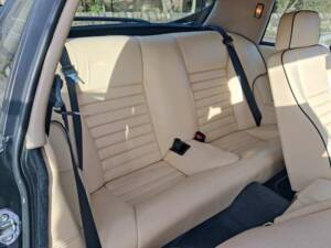 Image 18/41 of Jaguar XJRS 6.0 (1990)