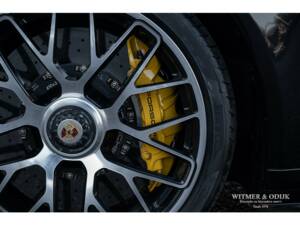 Image 18/34 of Porsche 911 Turbo S (2015)