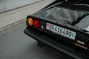 Bild 3/54 von Ferrari 308 GTSi Quattrovalvole (1985)