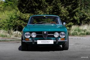 Bild 14/39 von Alfa Romeo 1750 GT Veloce (1971)