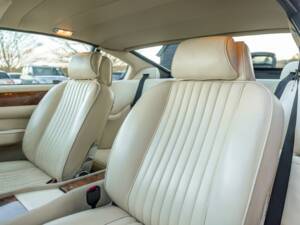 Afbeelding 10/62 van Aston Martin V8 Vantage X-Pack (1987)