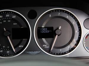 Image 54/94 of Aston Martin DB 9 (2014)